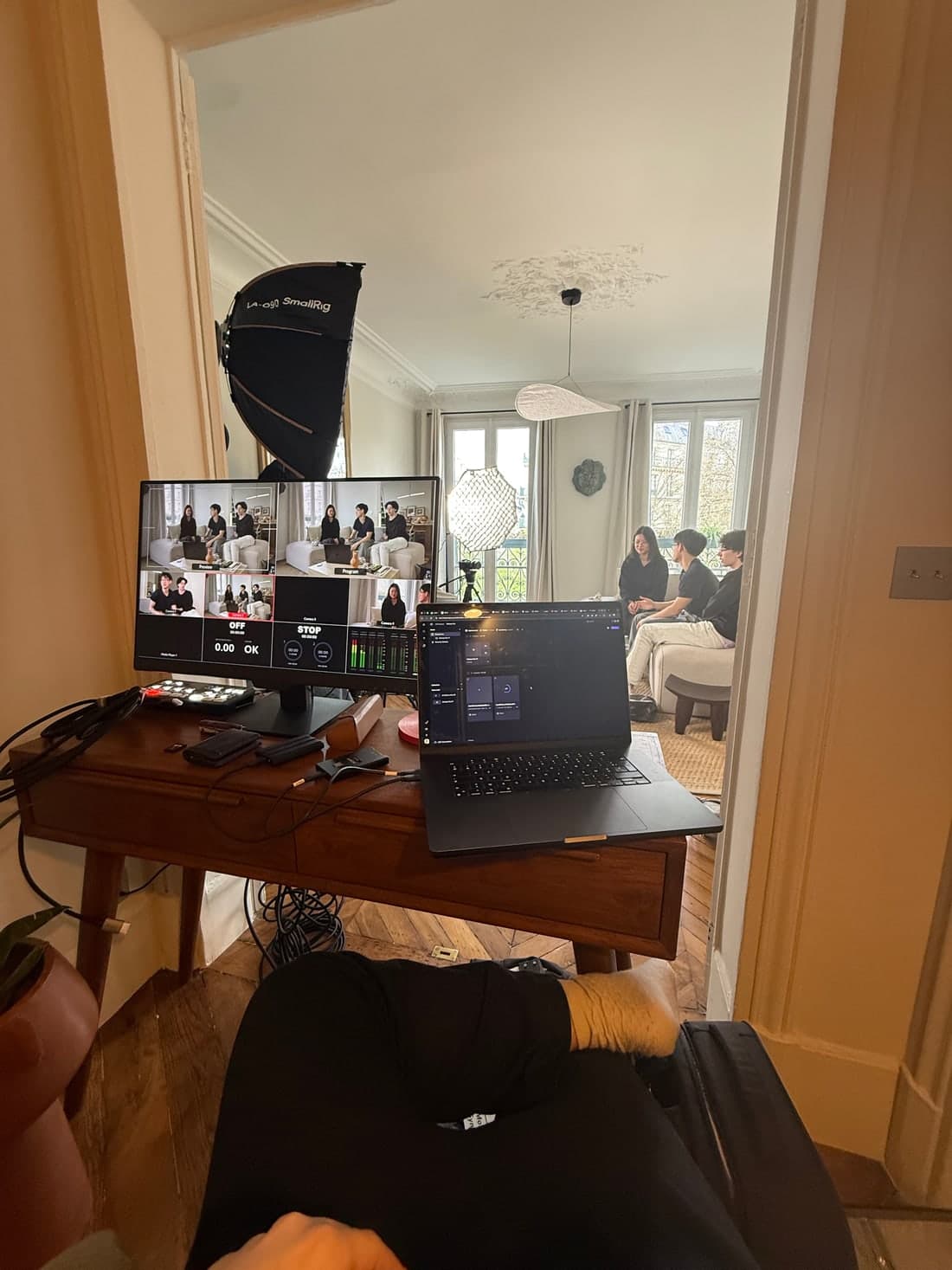 La régie et les retours des caméras du tournage de Mickael Wu